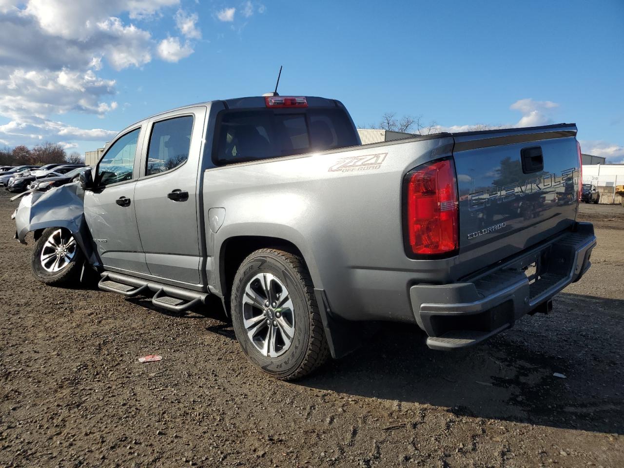 2022 Chevrolet Colorado - Image 2