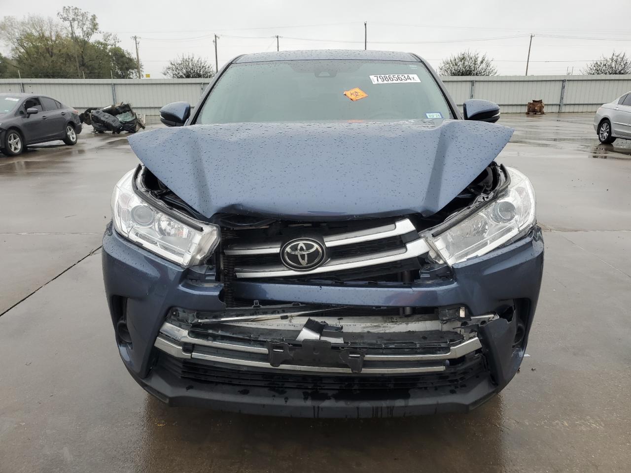 2018 Toyota Highlander - Image 5