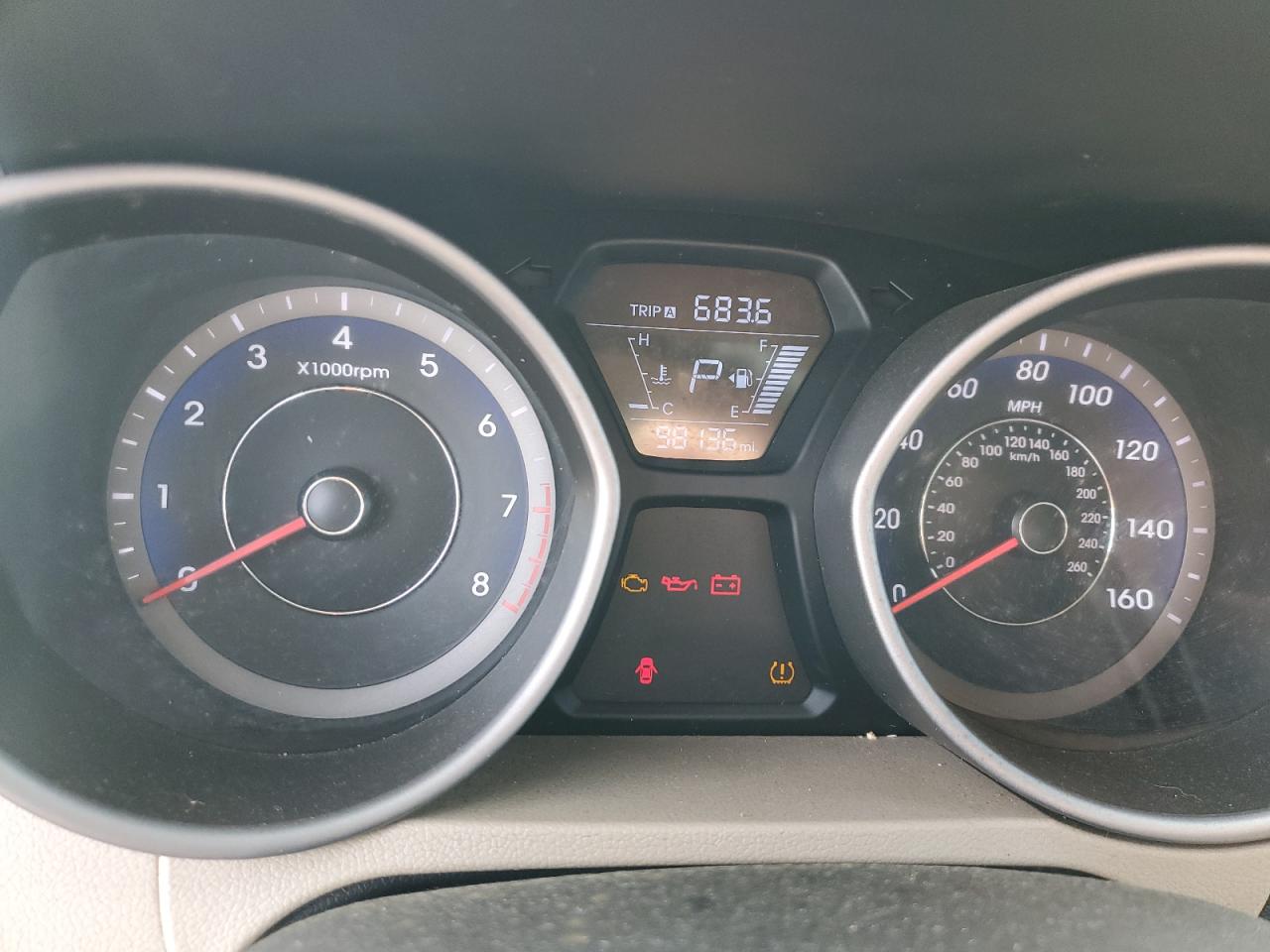2015 Hyundai Elantra - Image 9