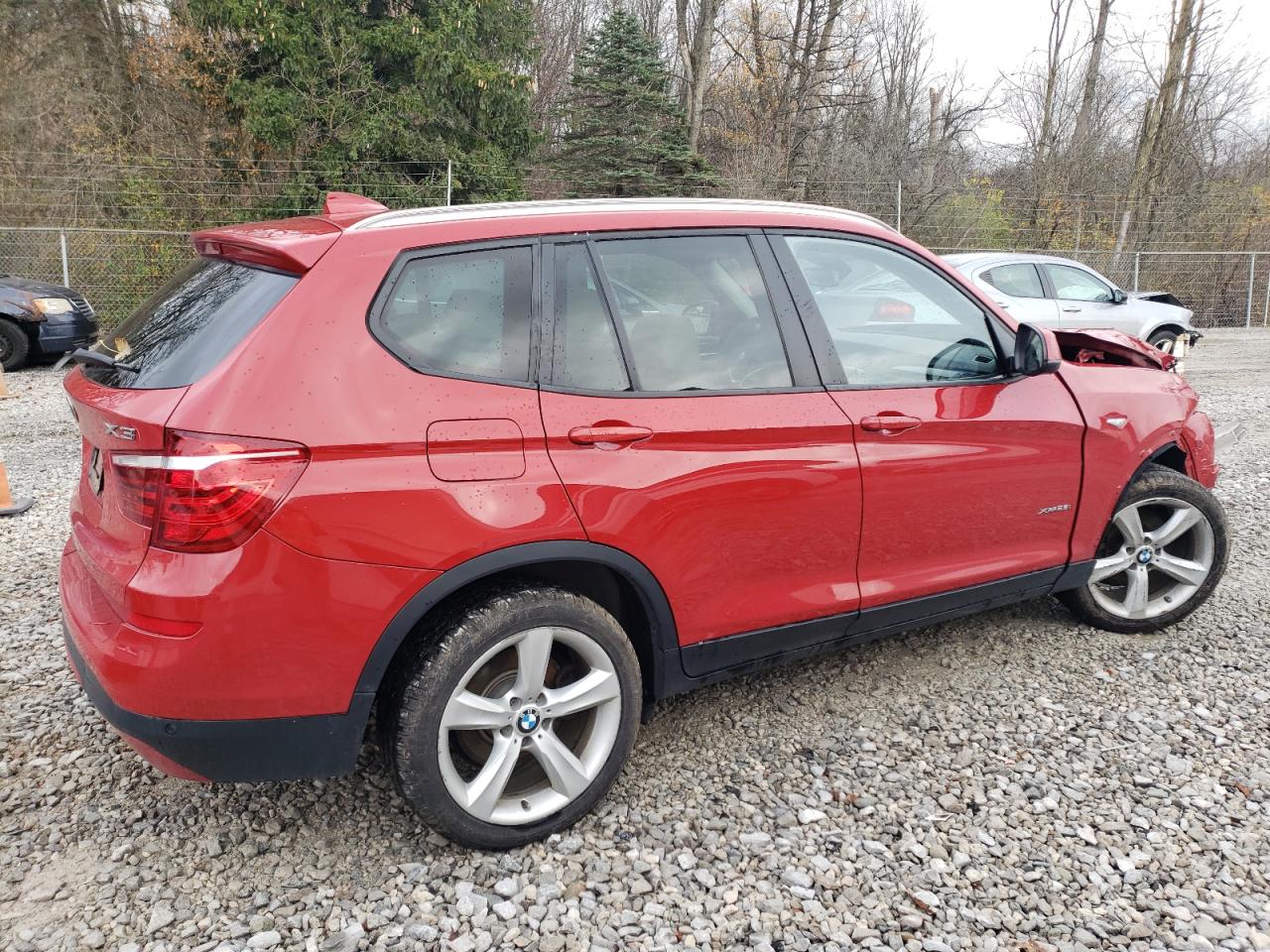 VIN 5UXWX9C58H0T00705 2017 BMW X3 no.3