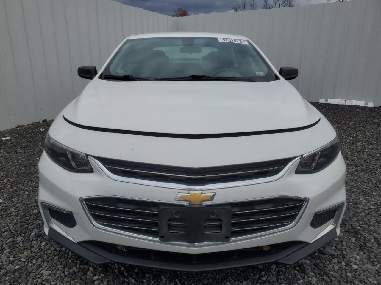 2018 Chevrolet Malibu - Image 5