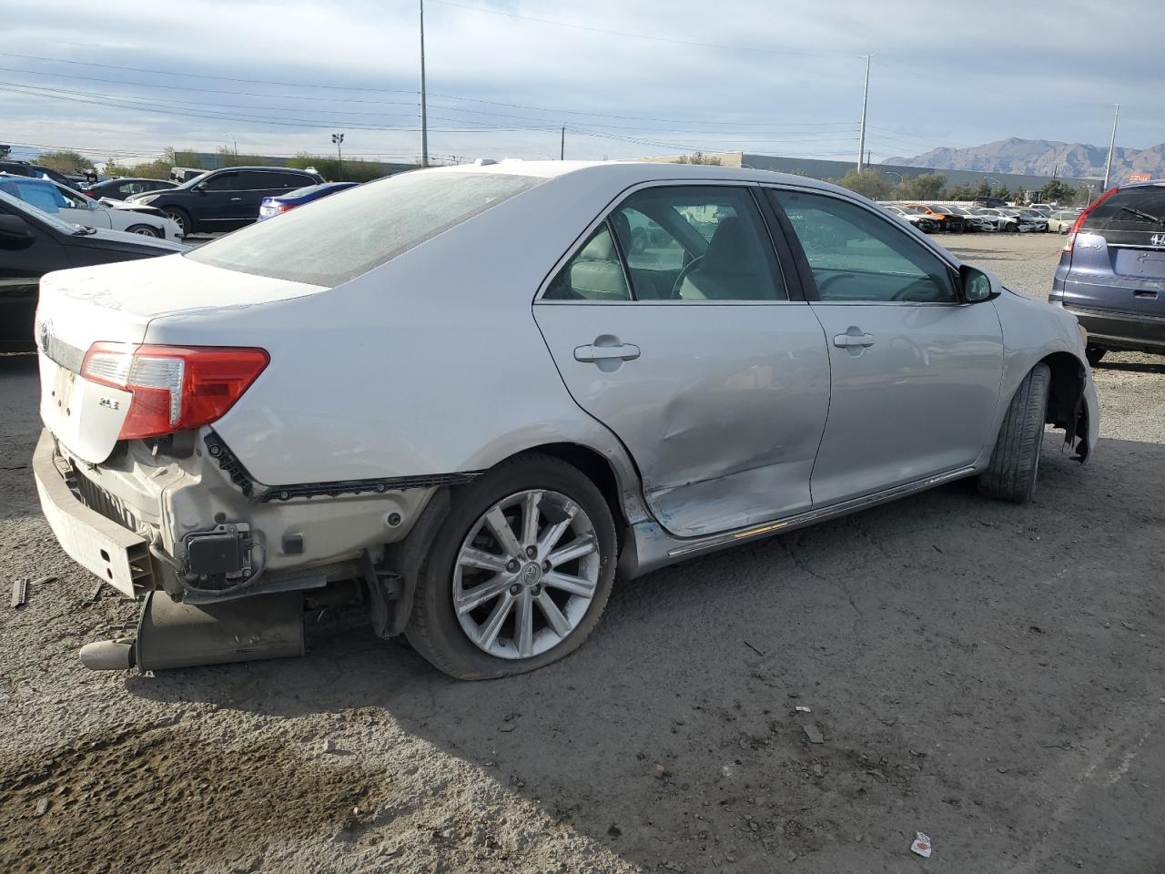 VIN 4T1BF1FK7EU787238 2014 TOYOTA CAMRY no.3