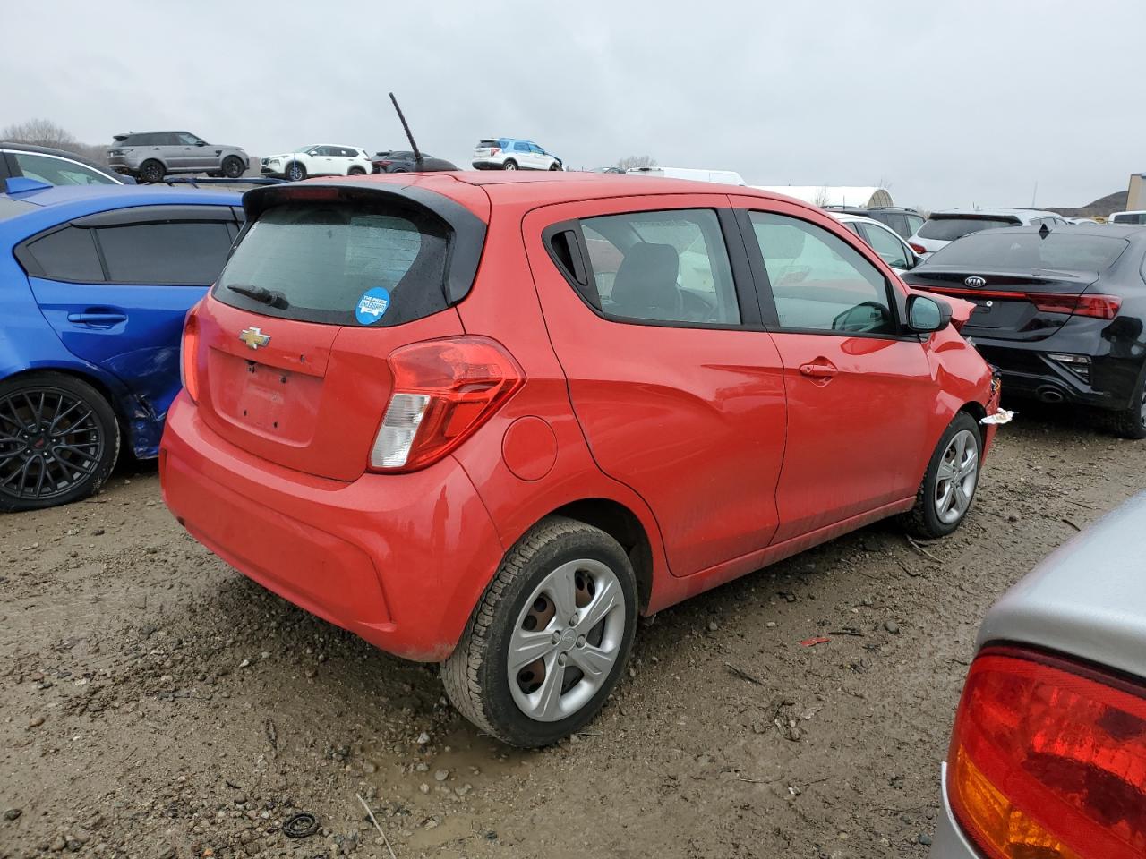 VIN KL8CB6SA1KC813194 2019 CHEVROLET SPARK no.3