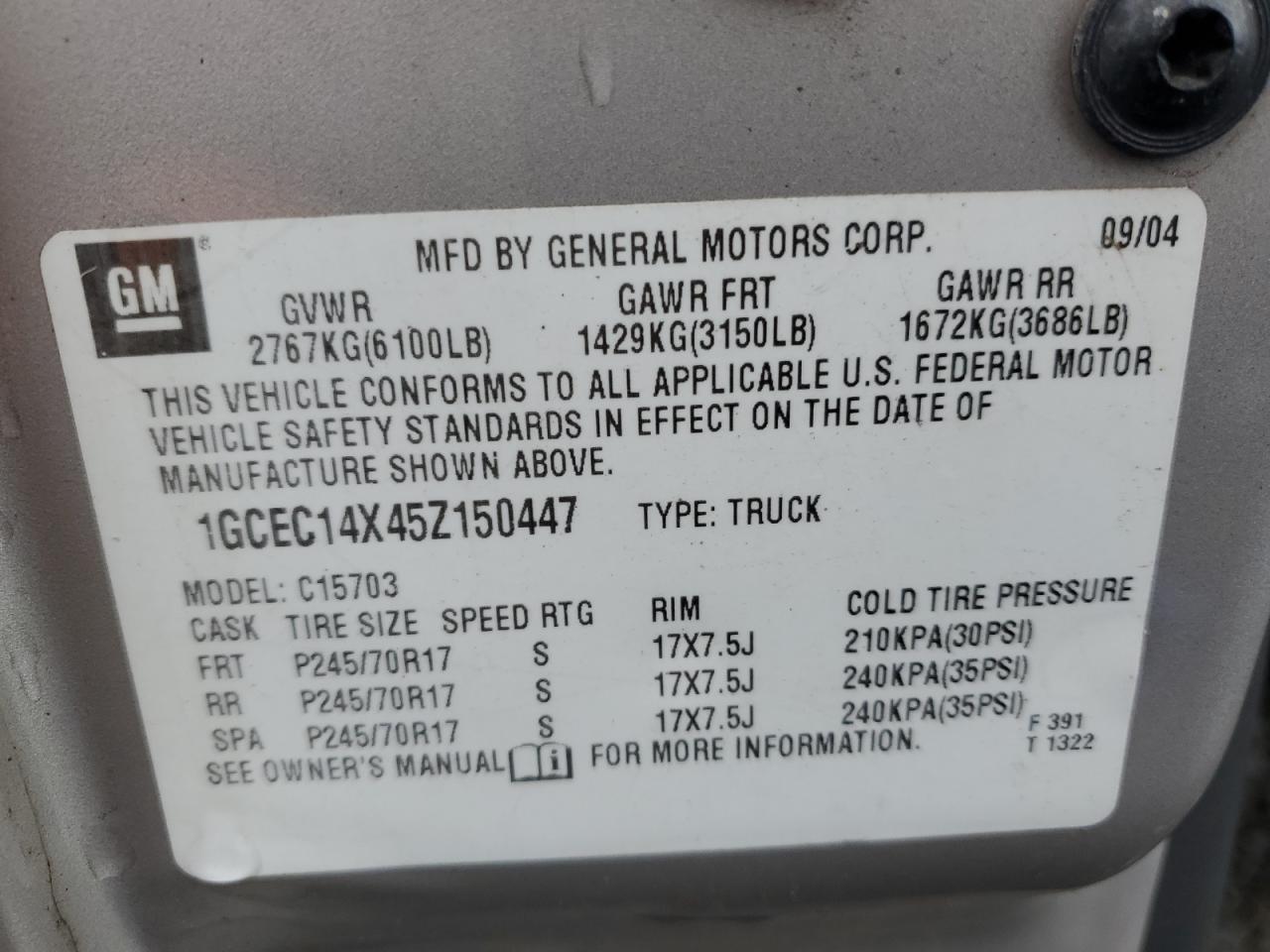 2005 Chevrolet Silverado - Image 12