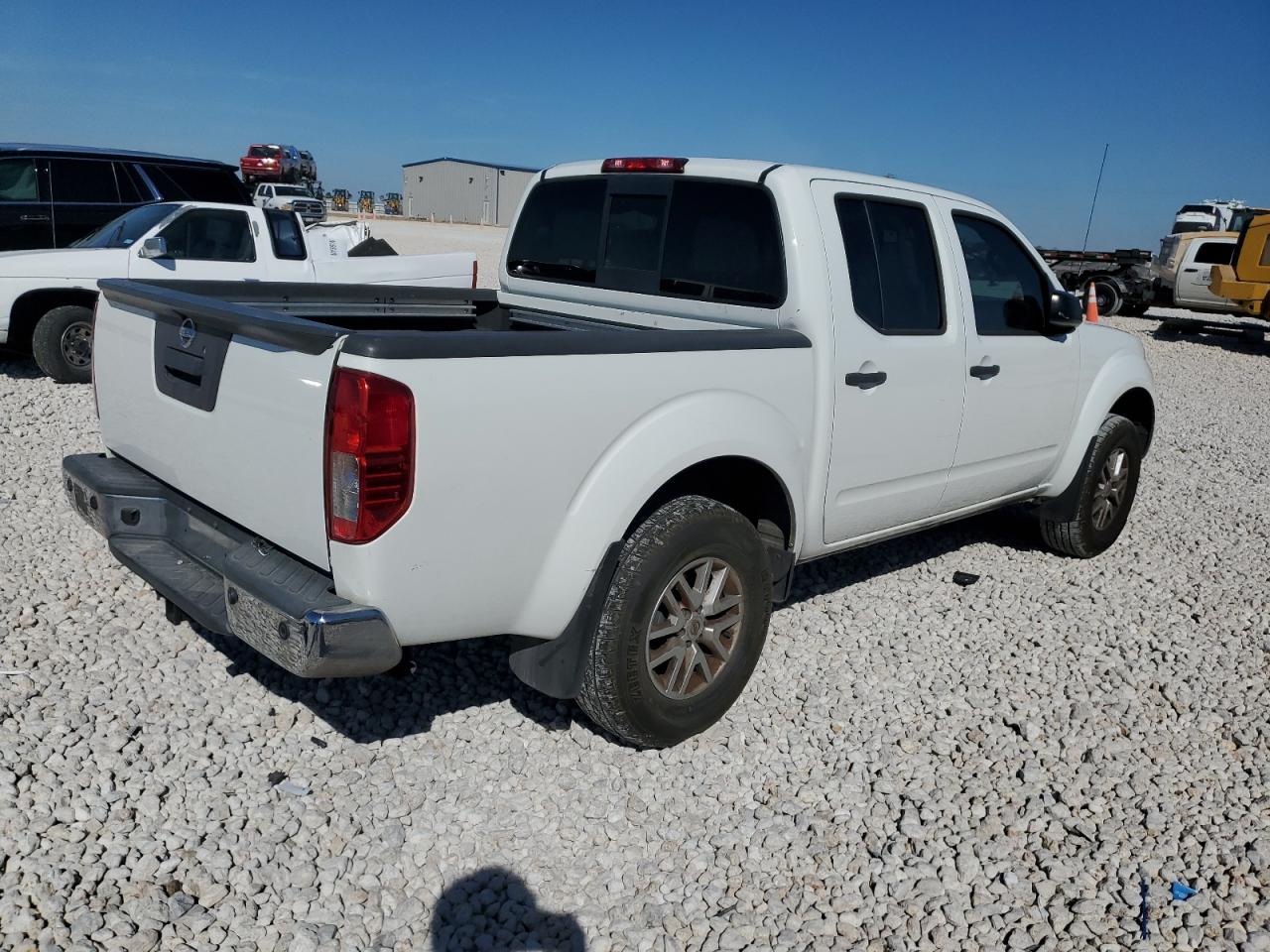 2017 Nissan Navara (Frontier) - Image 3