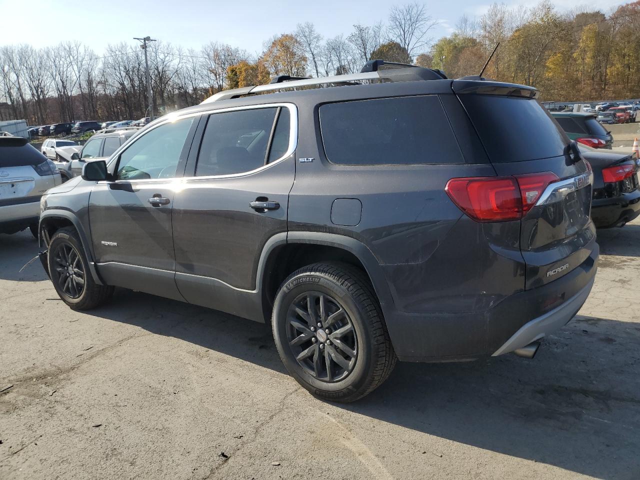 2019 GMC Acadia - Image 2