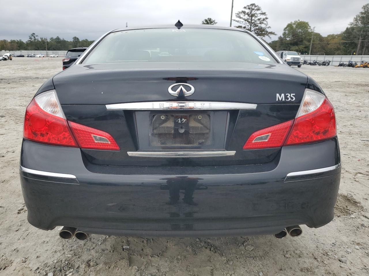 2009 Infiniti M - Image 6