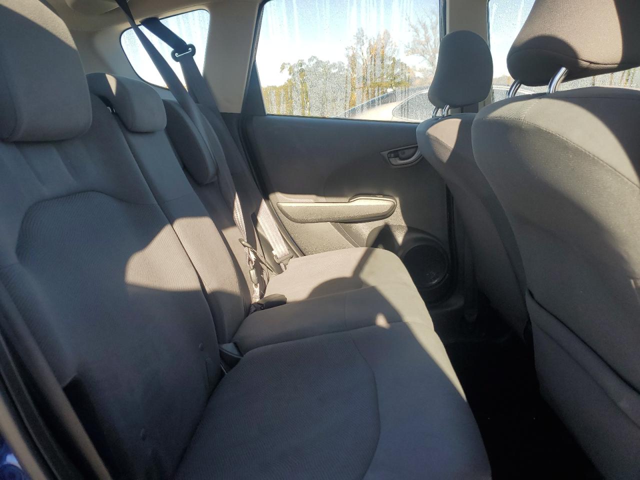 2012 Honda Fit - Image 11