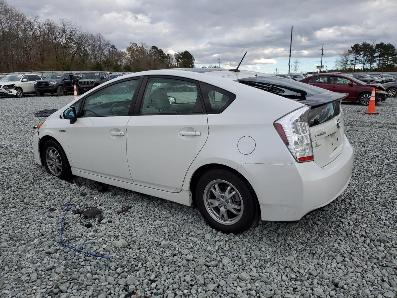 2011 Toyota Prius - Image 2