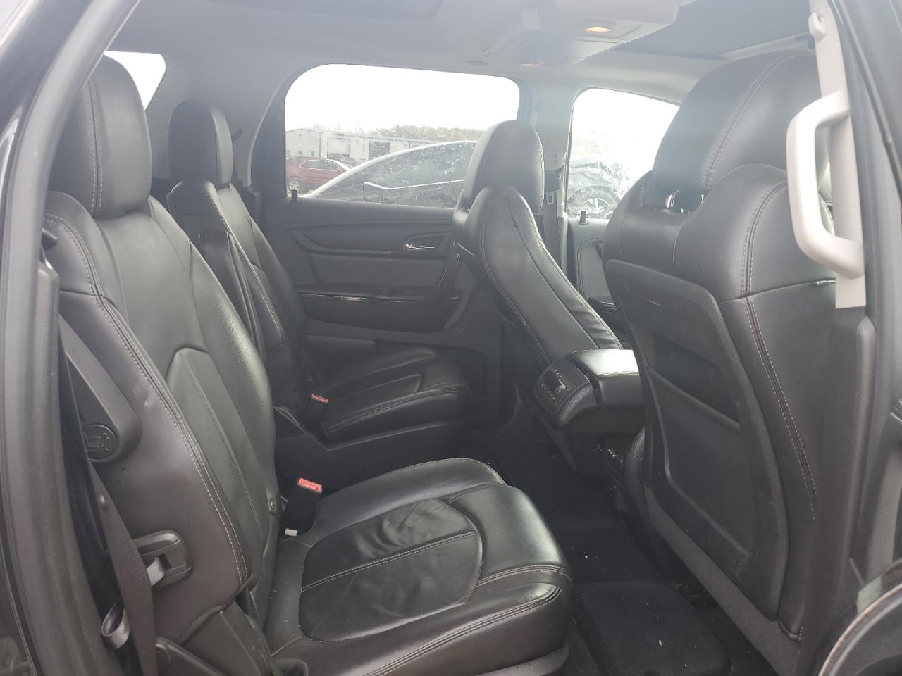 2017 GMC Acadia - Image 12