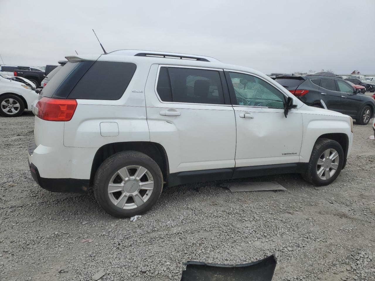 2012 GMC Terrain - Image 3