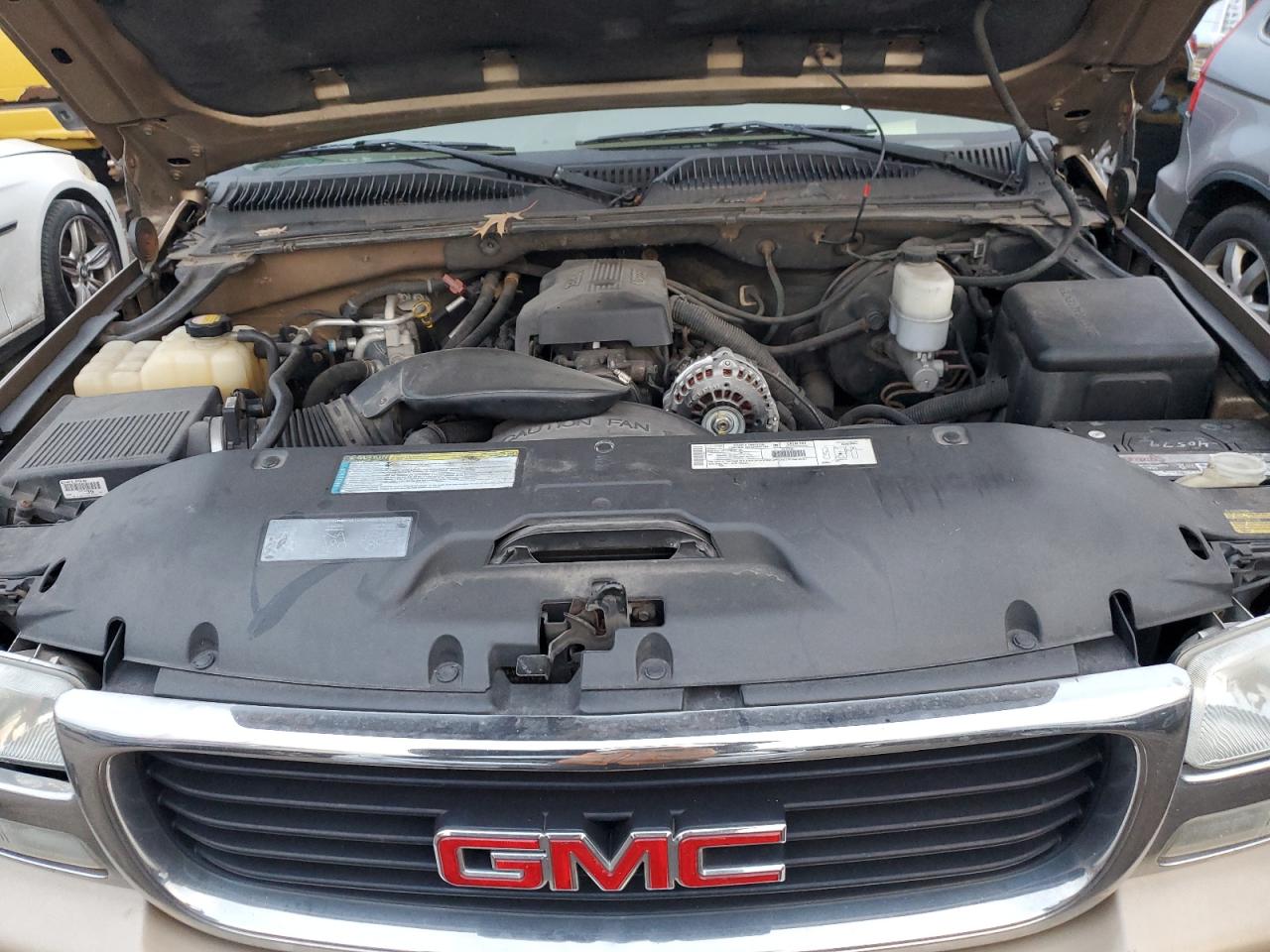 2000 GMC Yukon - Image 11