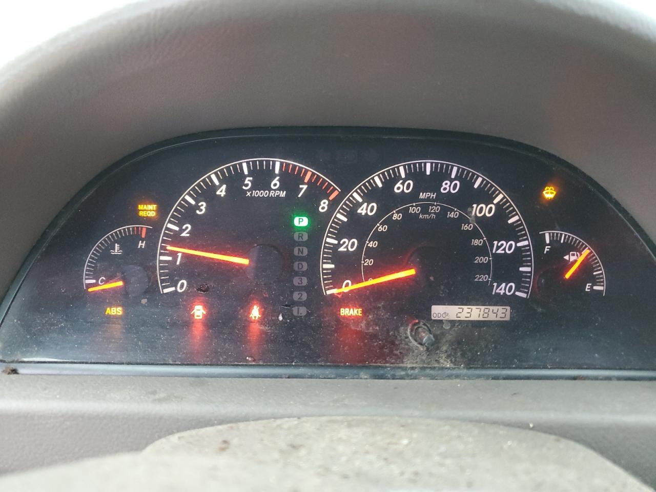 2005 Toyota Camry - Image 9