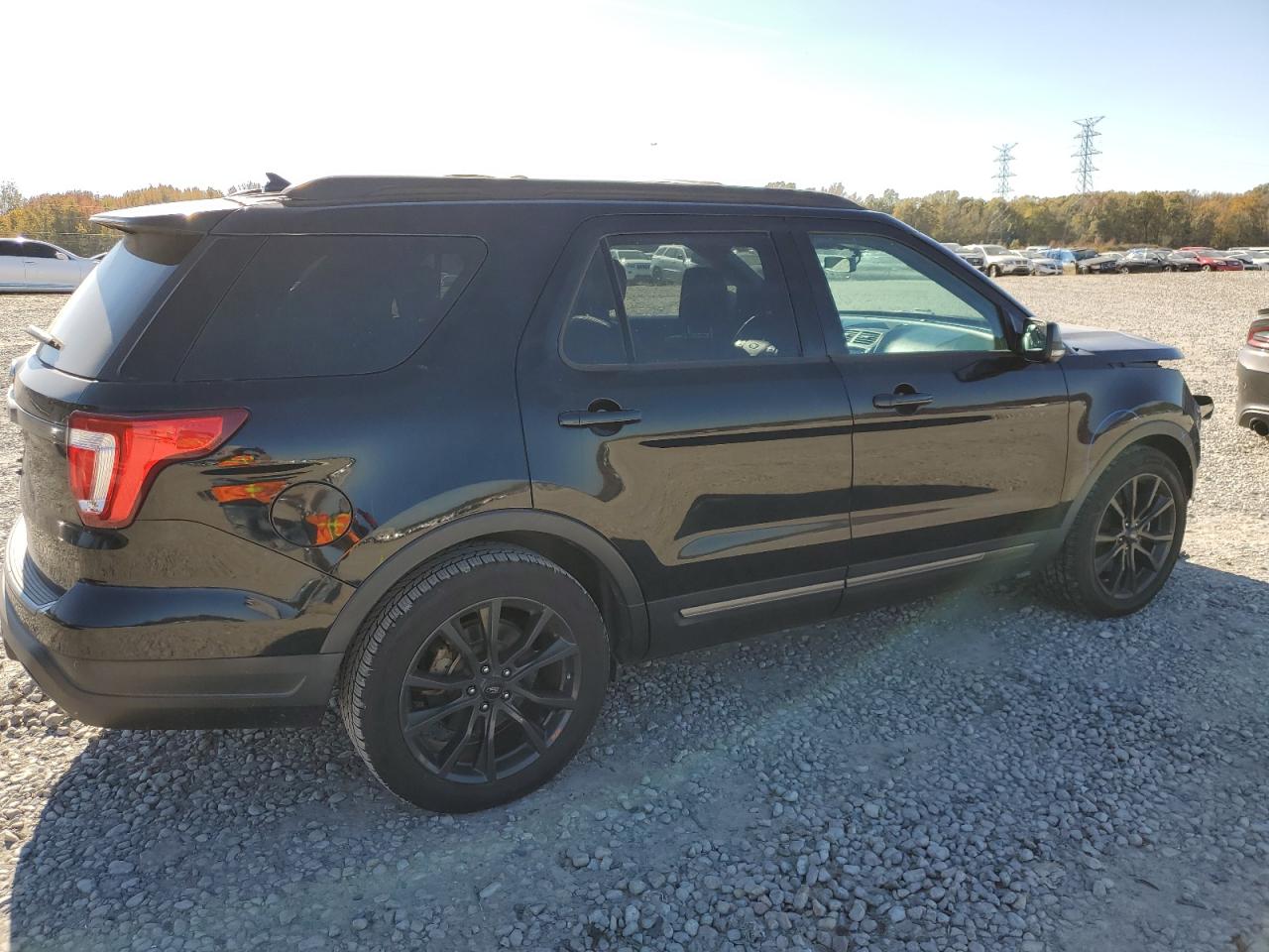 2018 Ford Explorer - Image 3