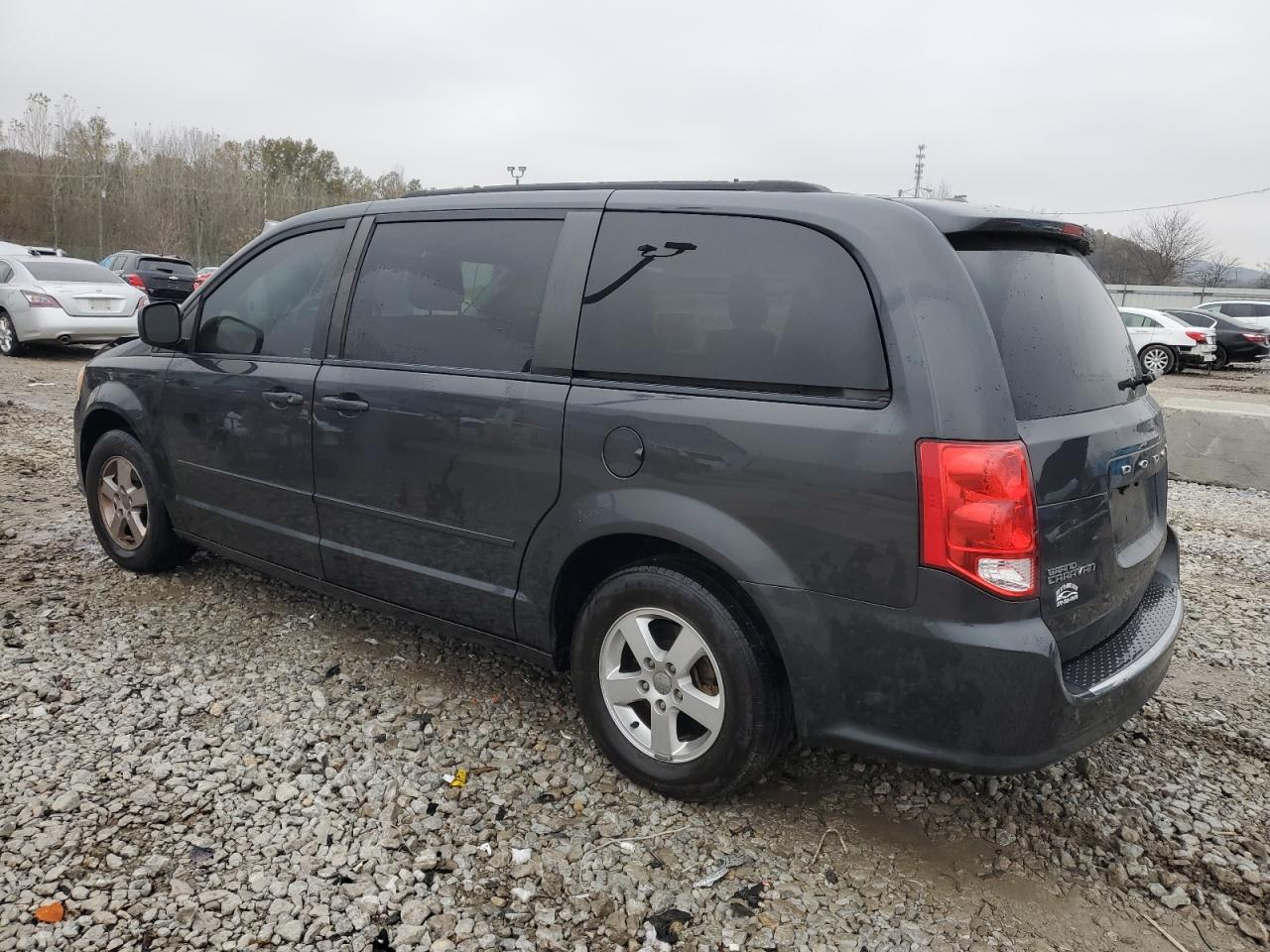 2012 Dodge Caravan - Image 2