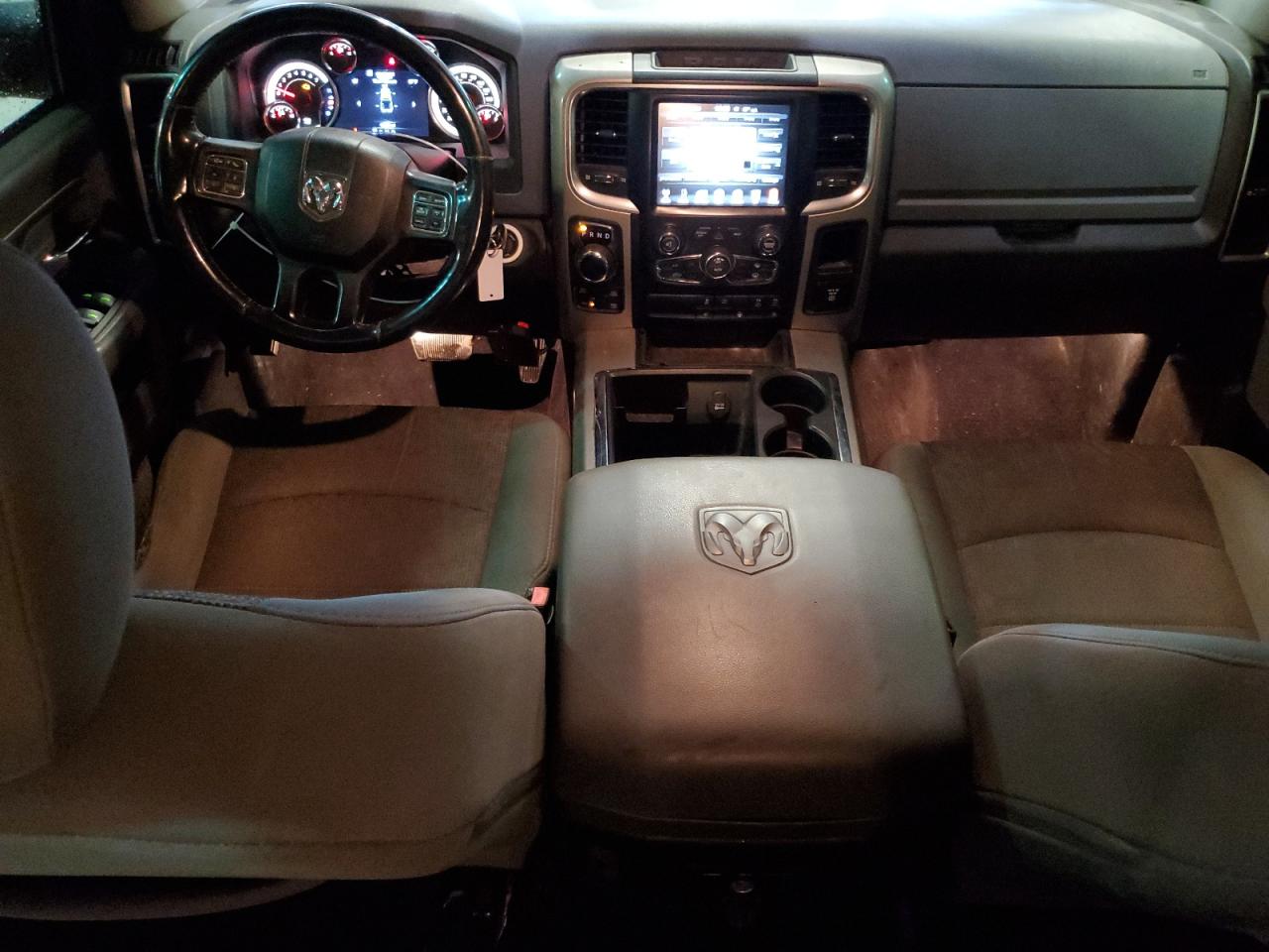 2015 RAM 1500 - Image 8