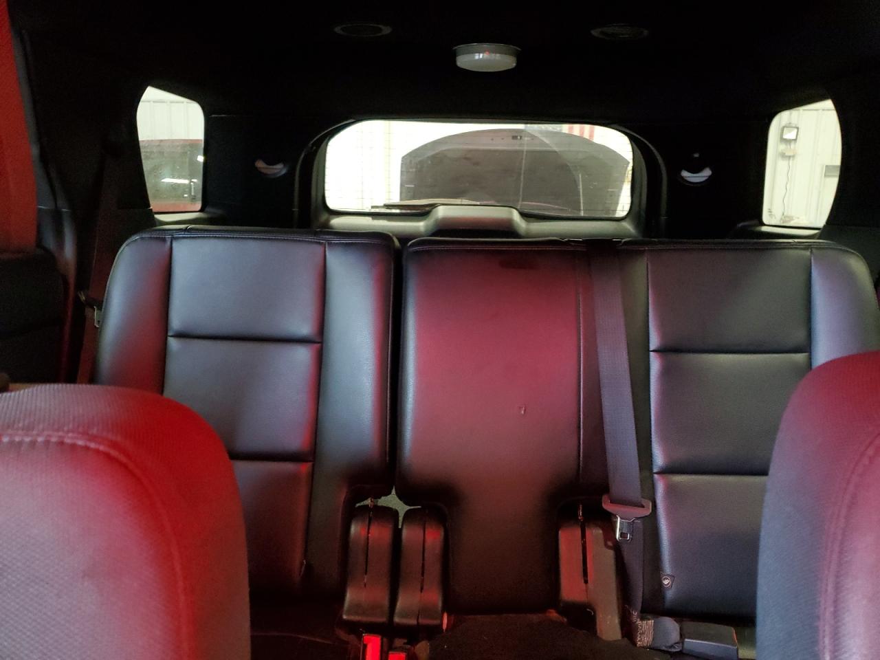 2016 Ford Explorer - Image 10