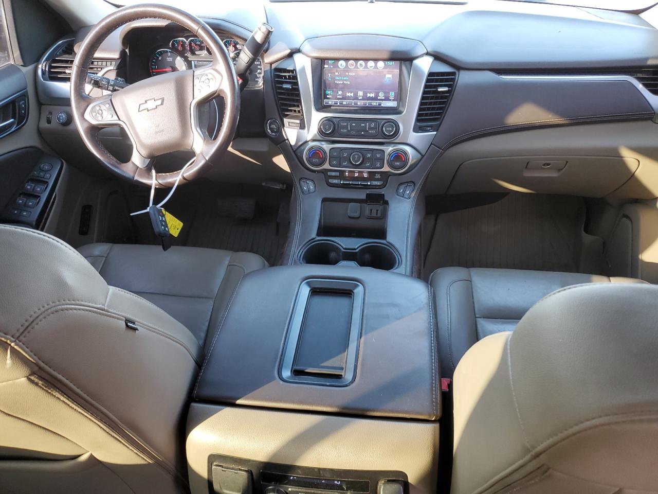 2019 Chevrolet Suburban - Image 8