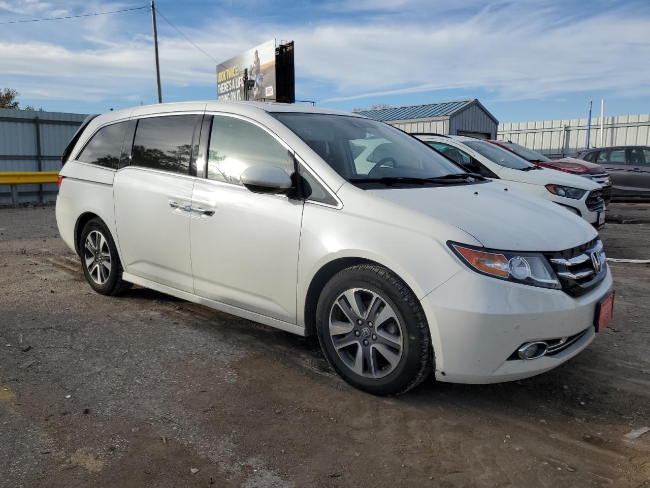 VIN 5FNRL5H96FB094054 2015 HONDA ODYSSEY no.4