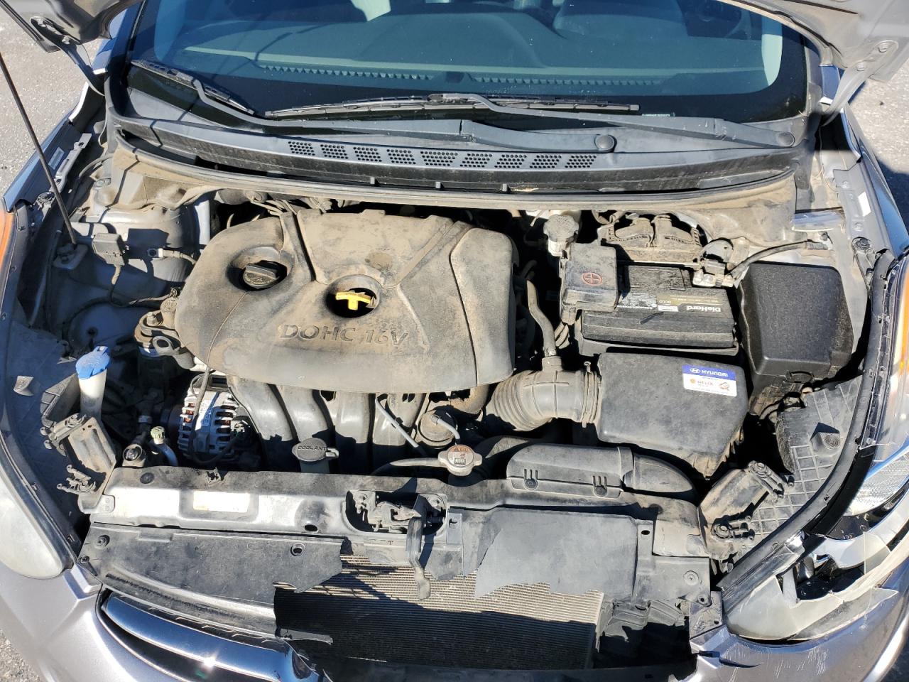2013 Hyundai Elantra - Image 11