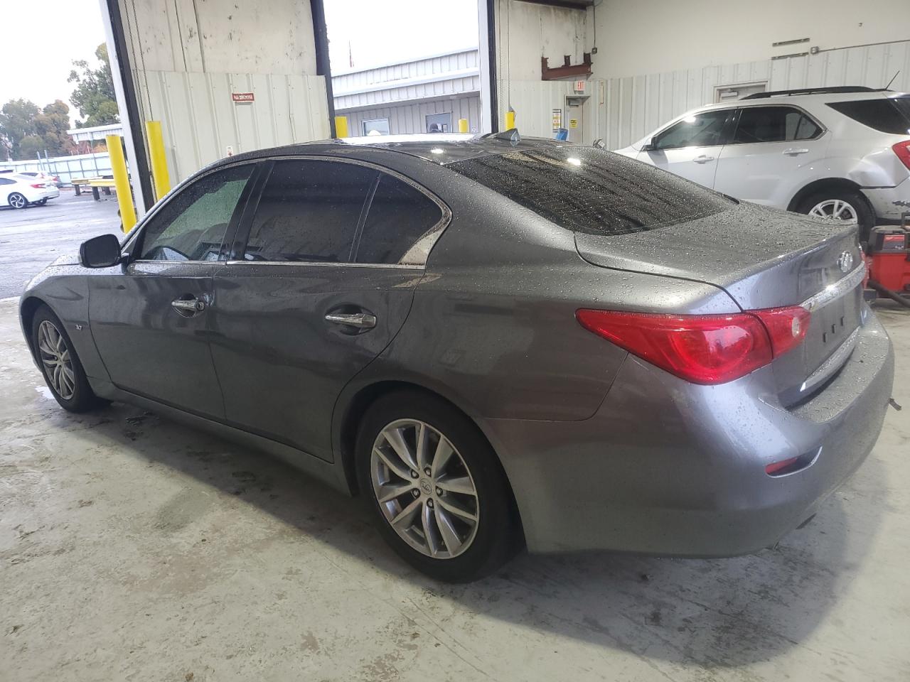 2014 Infiniti Q50 - Image 2