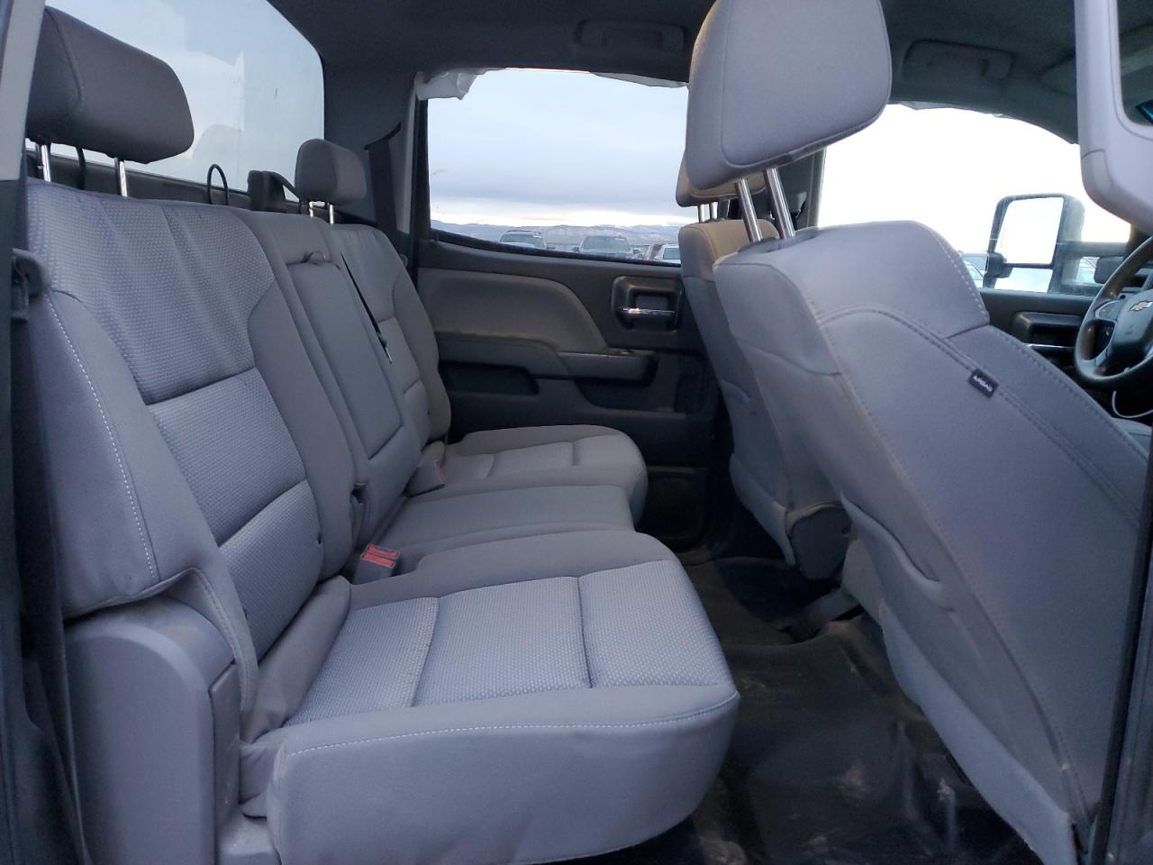 2019 Chevrolet Silverado - Image 10