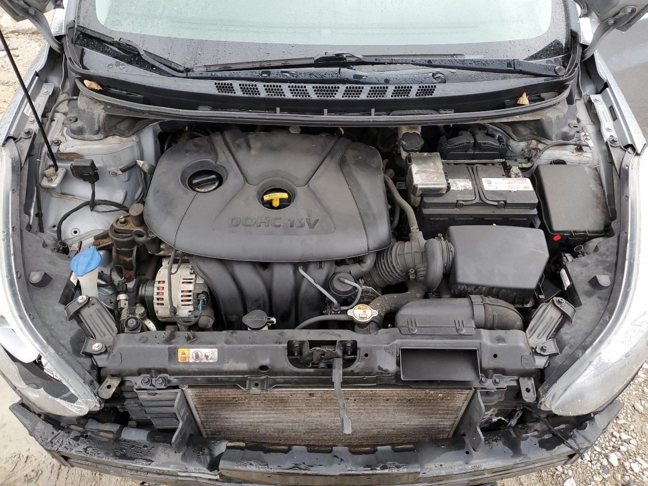 2015 Hyundai Elantra - Image 12