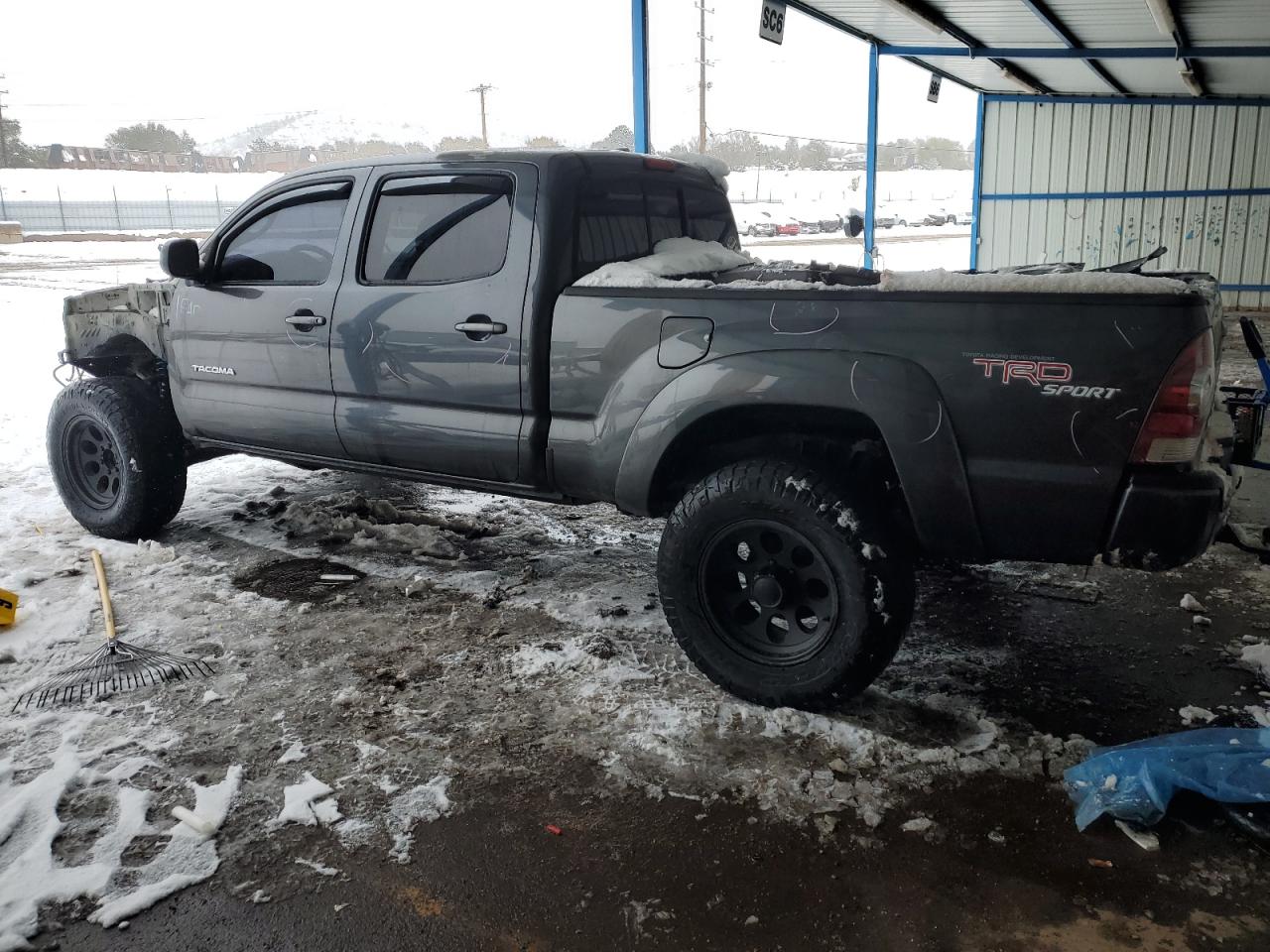 2009 Toyota Tacoma - Image 2