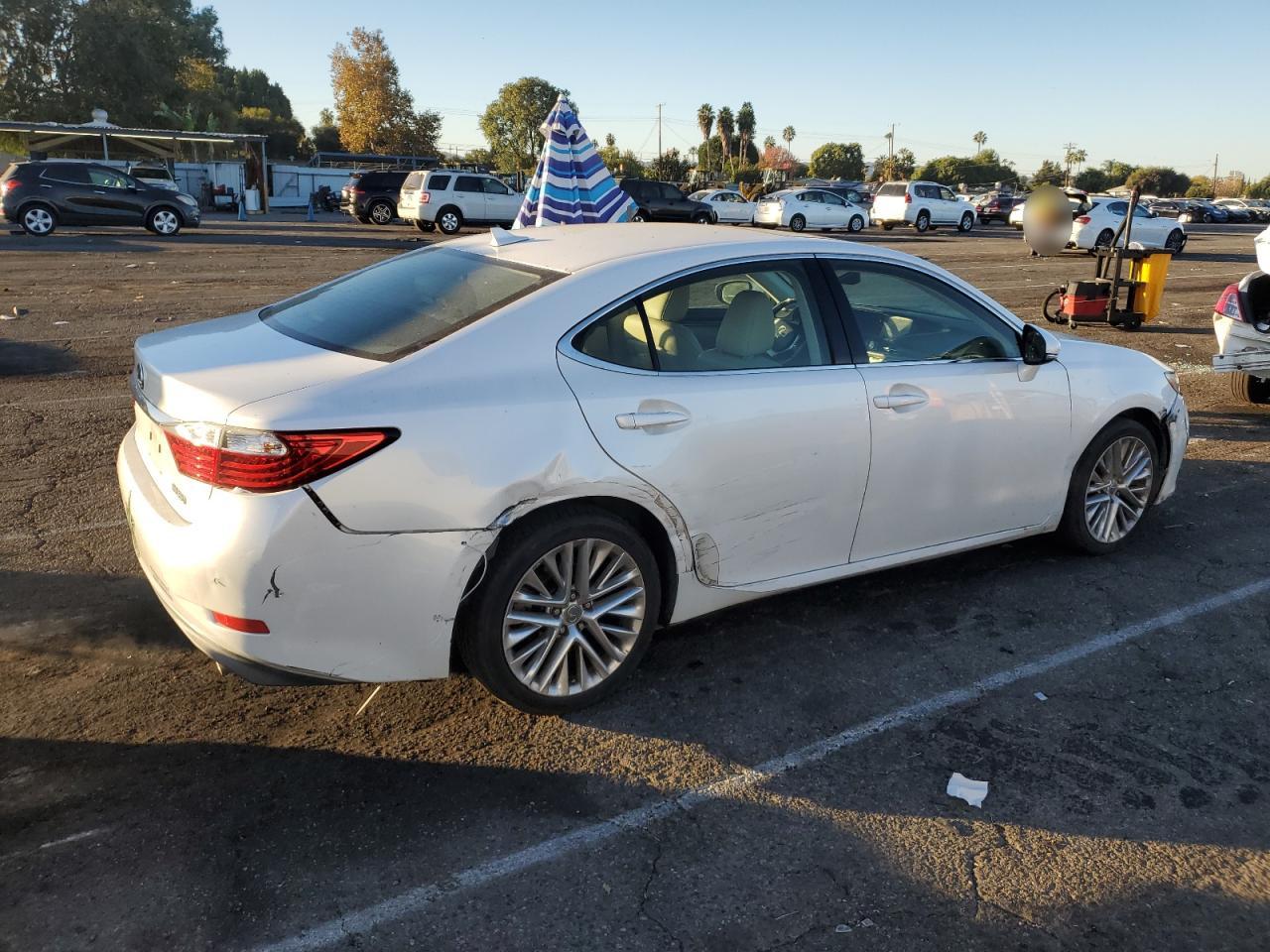 VIN JTHBK1GG4E2142969 2014 LEXUS ES350 no.3