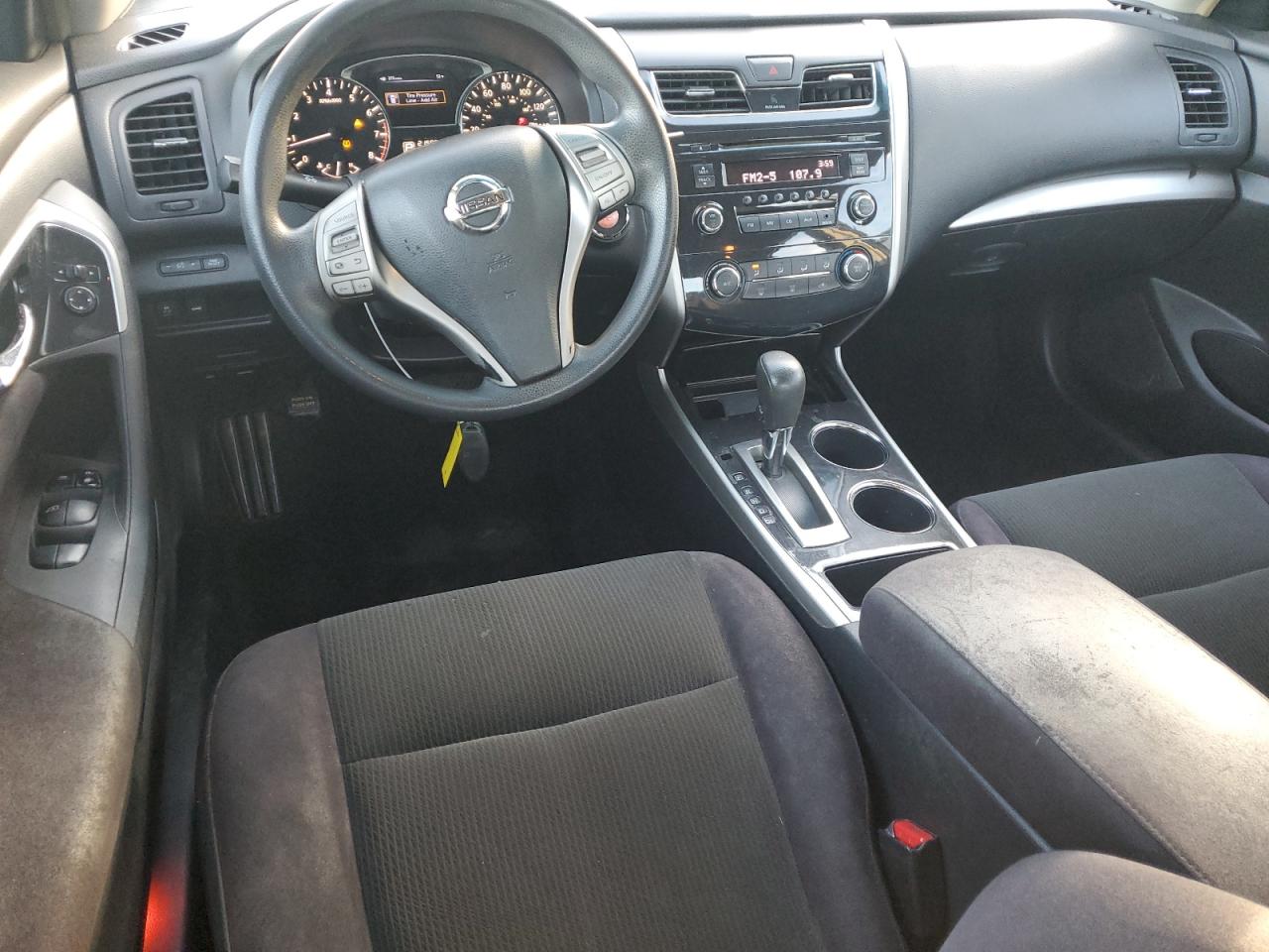 2013 Nissan Altima - Image 8