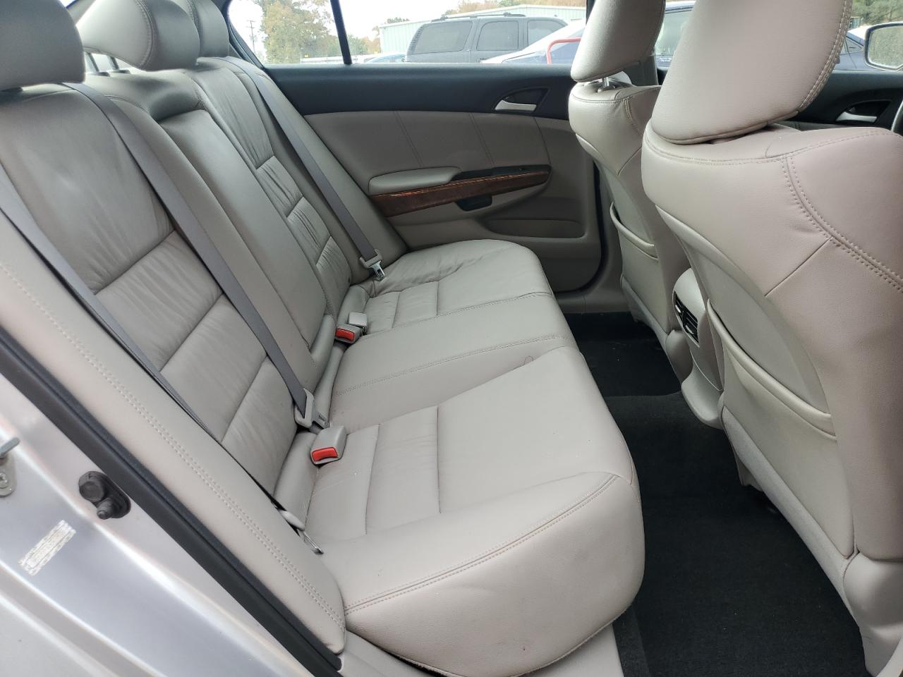 2011 Honda Accord - Image 10