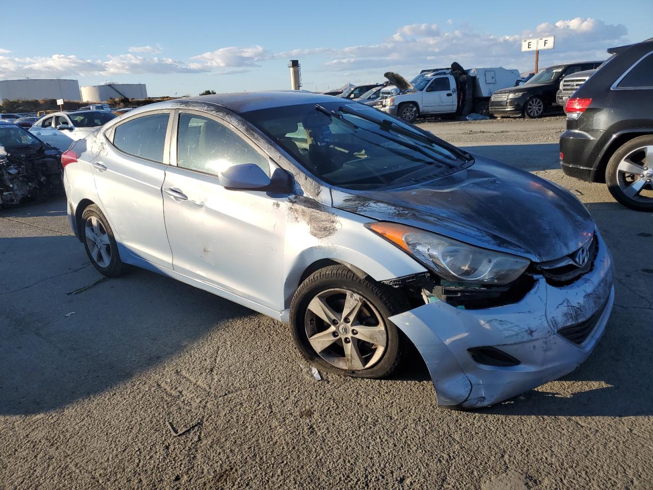 VIN KMHDH4AE6DU768653 2013 HYUNDAI ELANTRA no.4