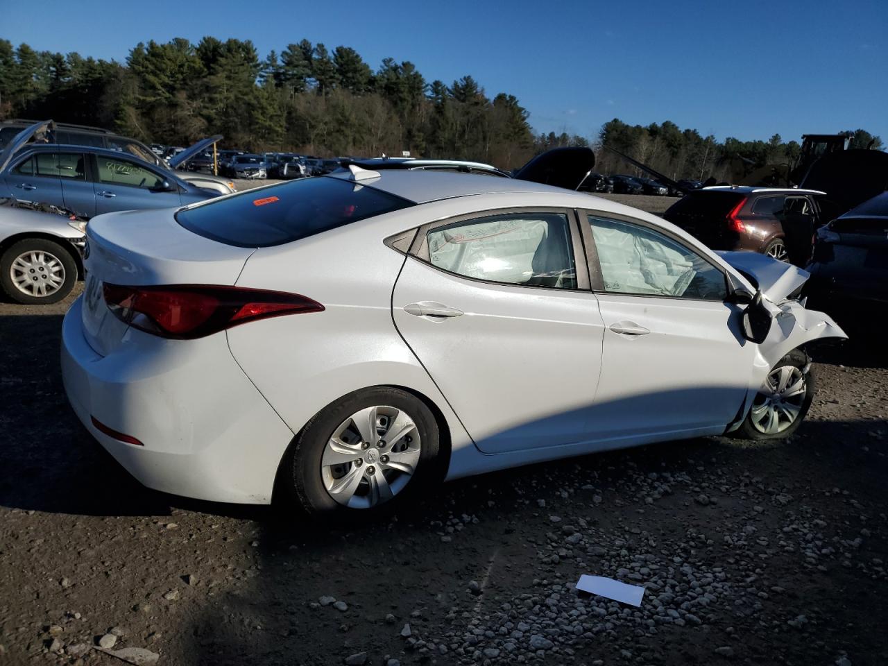 VIN 5NPDH4AE8GH747287 2016 HYUNDAI ELANTRA no.3