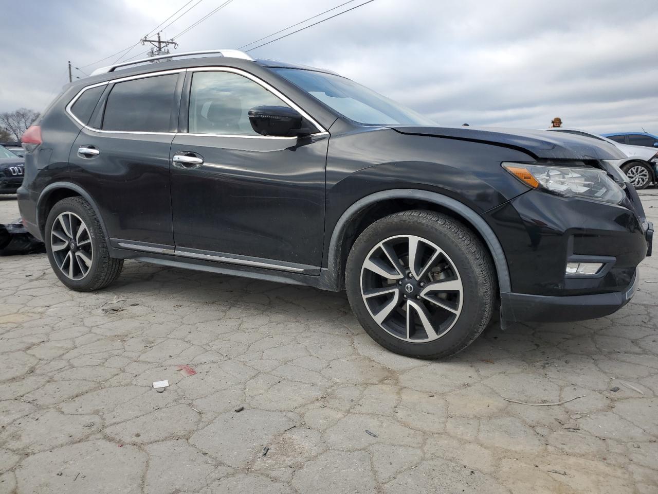2018 Nissan Rogue - Image 4