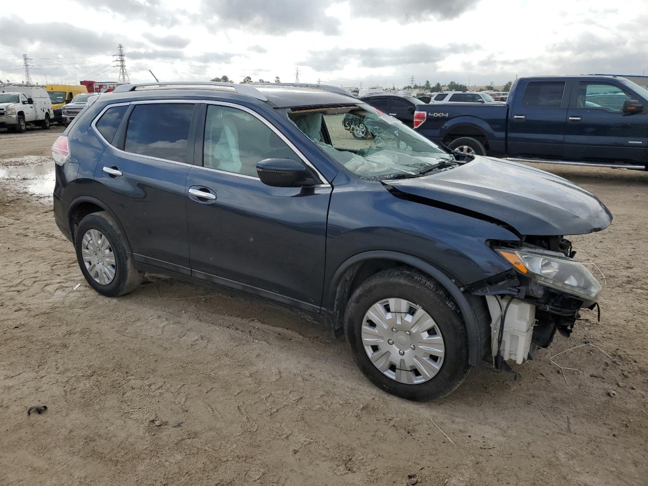 2016 Nissan Rogue - Image 4