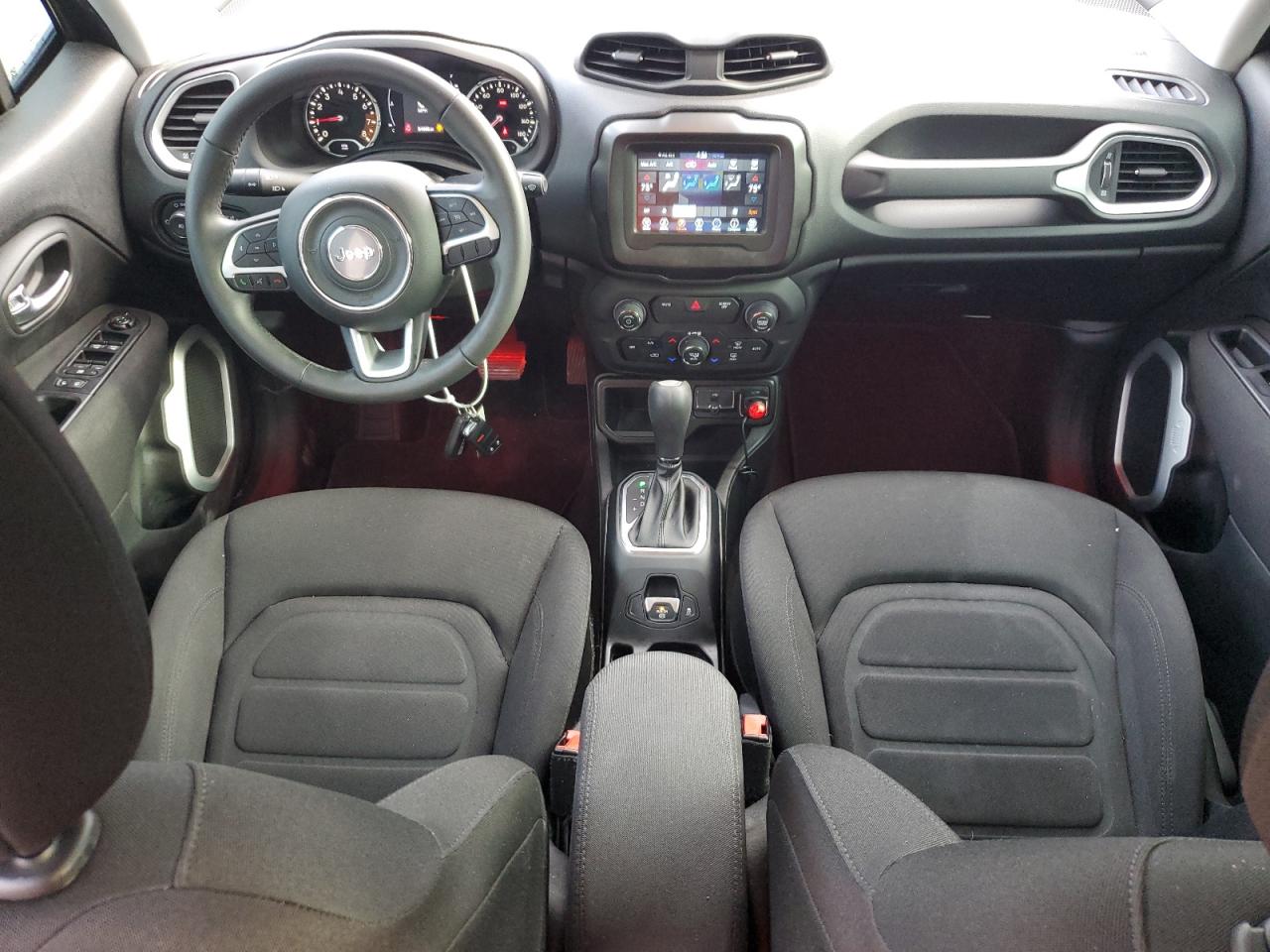 2019 Jeep Renegade - Image 8