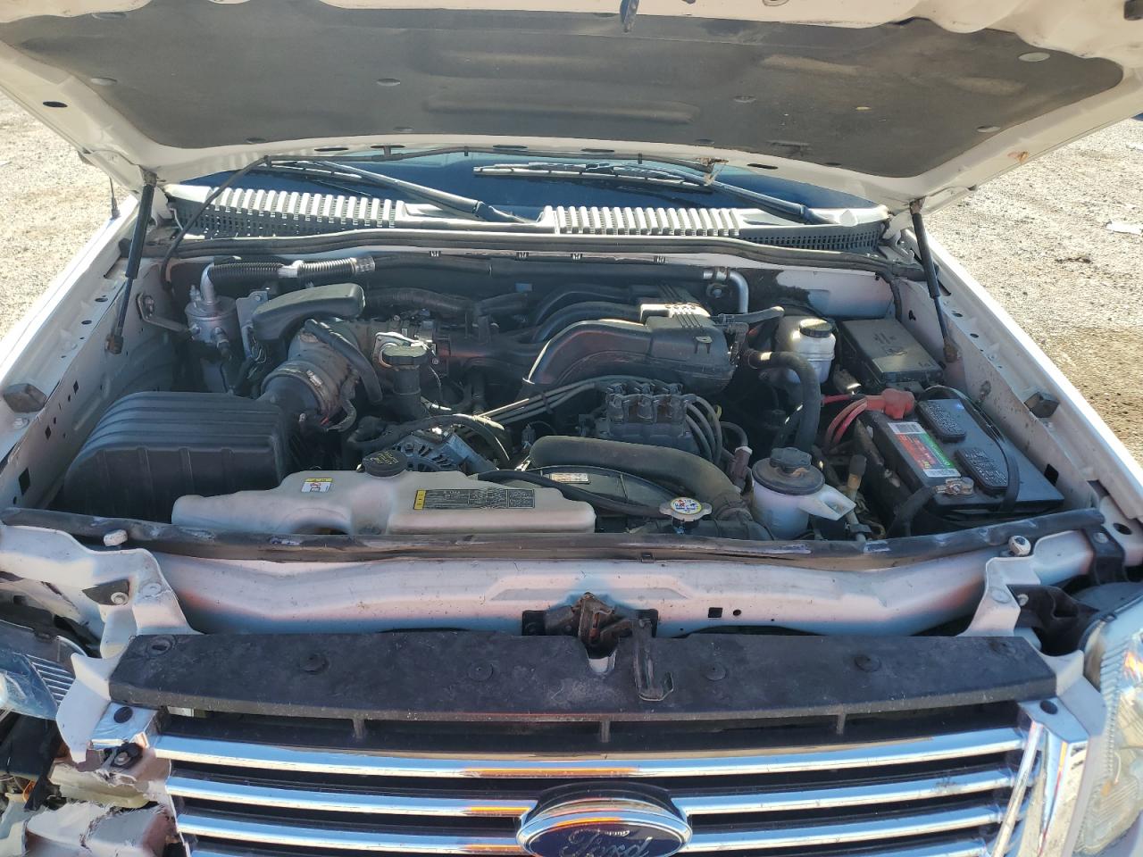 2010 Ford Explorer - Image 12