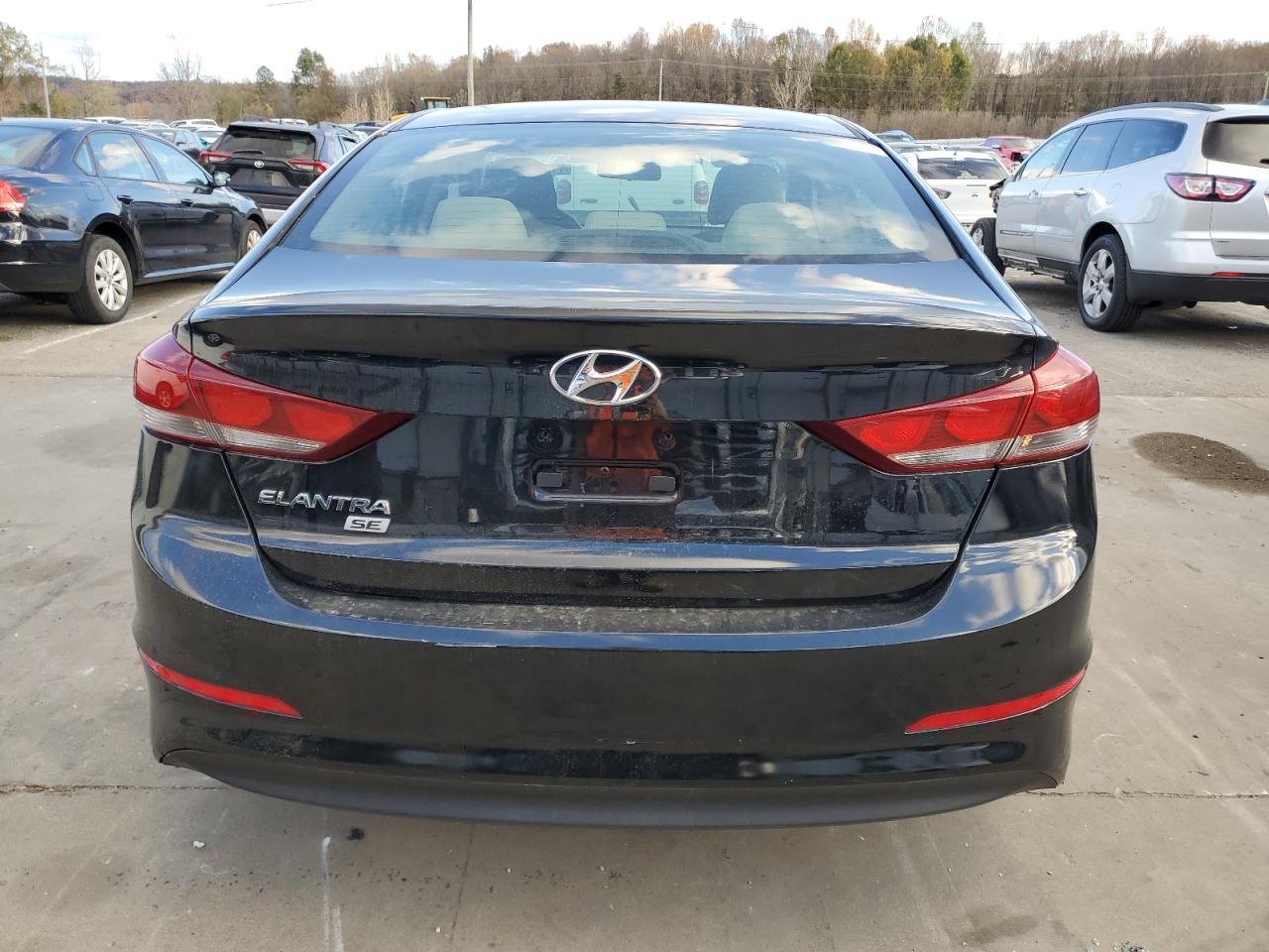 2018 Hyundai Elantra - Image 6