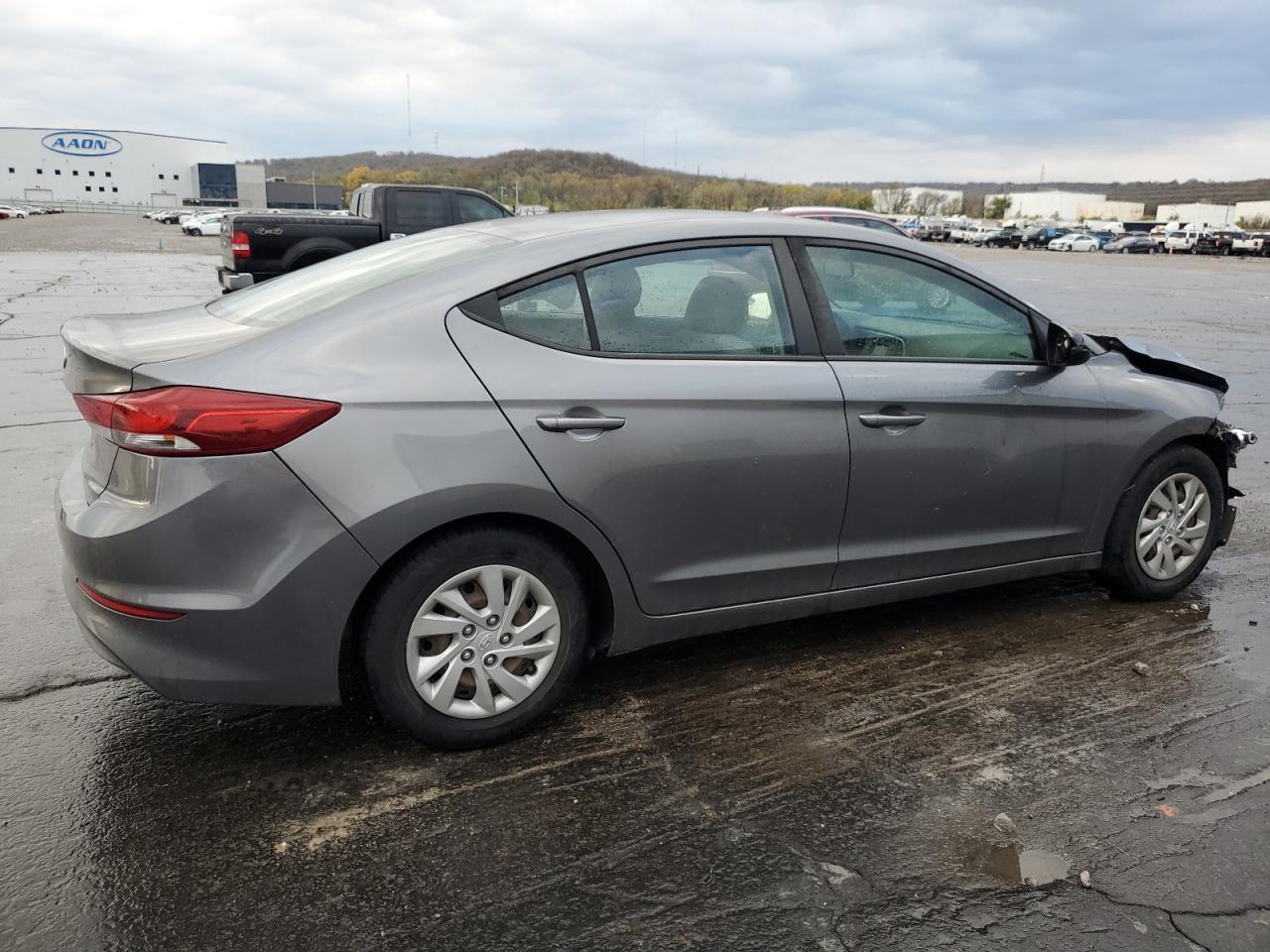 2018 Hyundai Elantra - Image 3