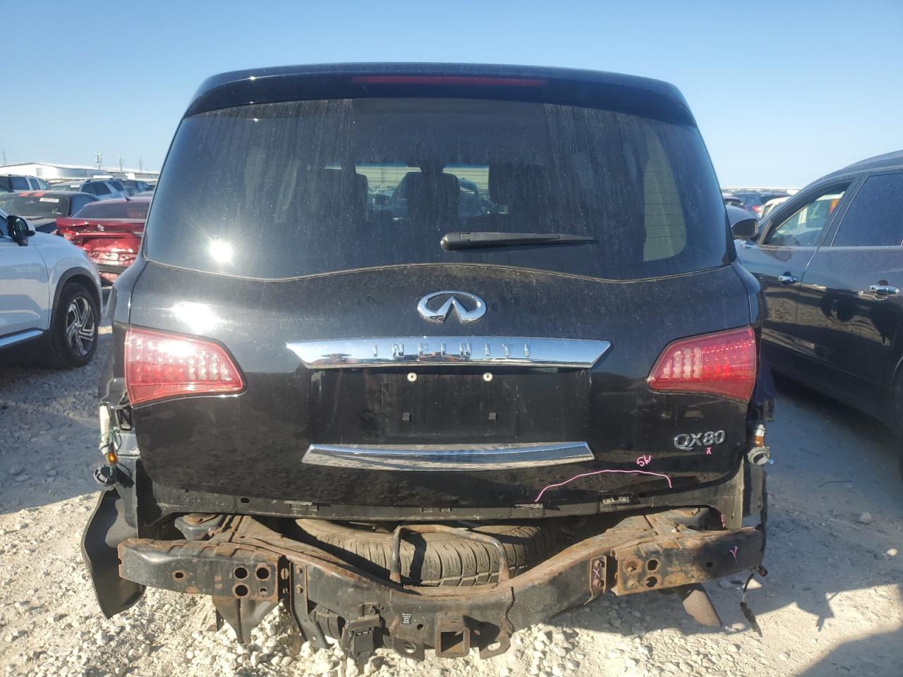 2014 Infiniti QX80 - Image 6