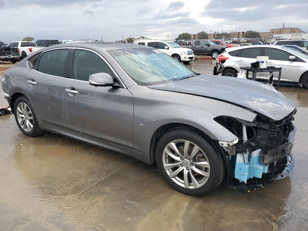 2015 Infiniti Q70 - Image 4