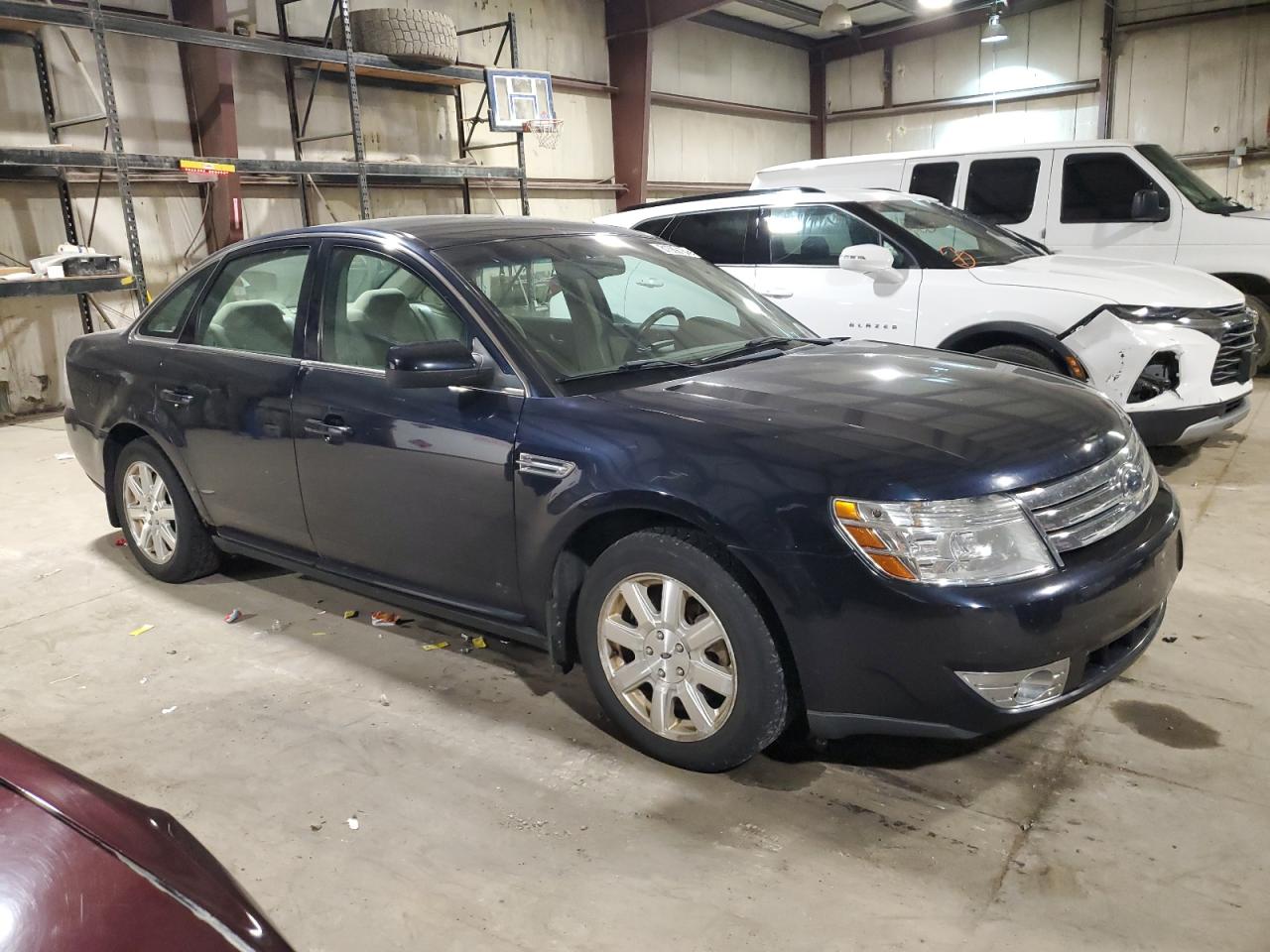 2009 Ford Taurus - Image 4