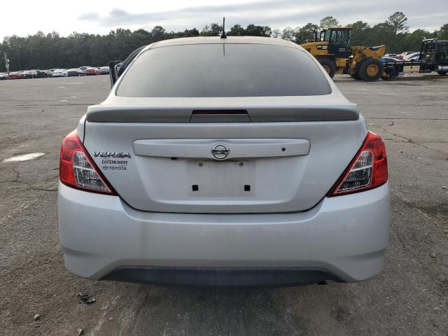  NISSAN VERSA 2019 Silver