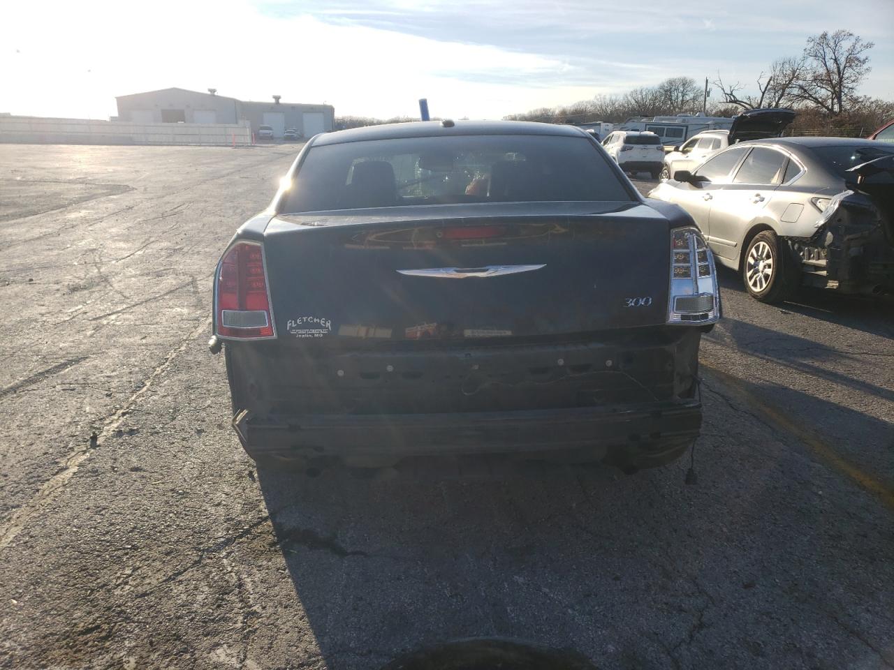 2011 Chrysler 300 - Image 6
