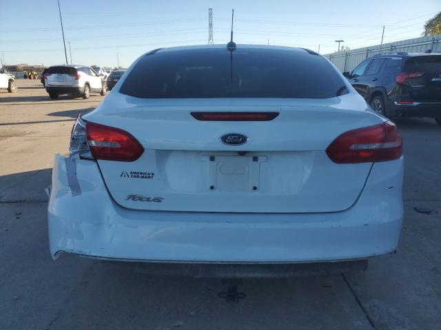  FORD FOCUS 2018 Белы