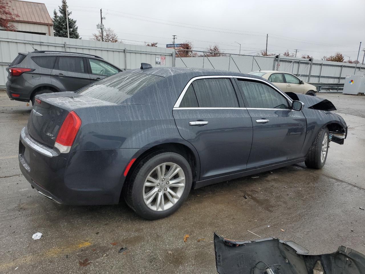 2016 Chrysler 300 - Image 3