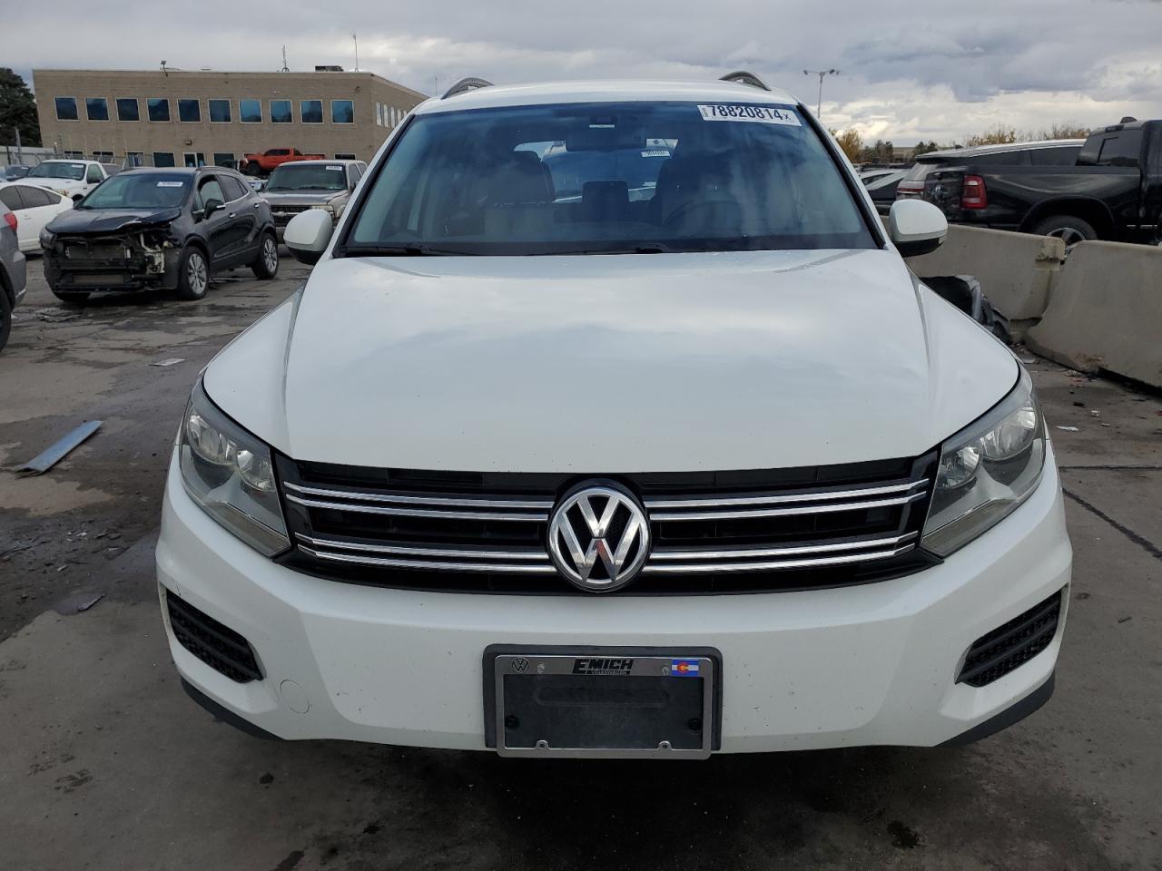 2016 Volkswagen Tiguan - Image 5
