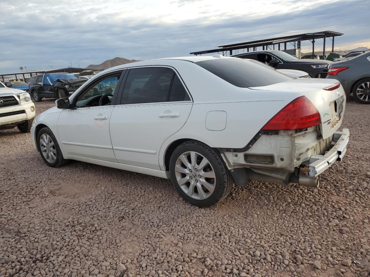 2007 Honda Accord - Image 2