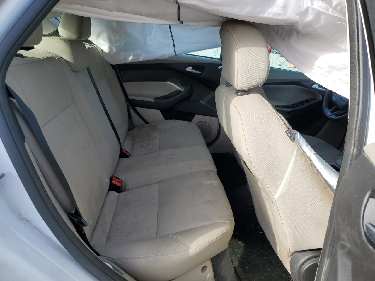 2017 Ford Focus - Image 10