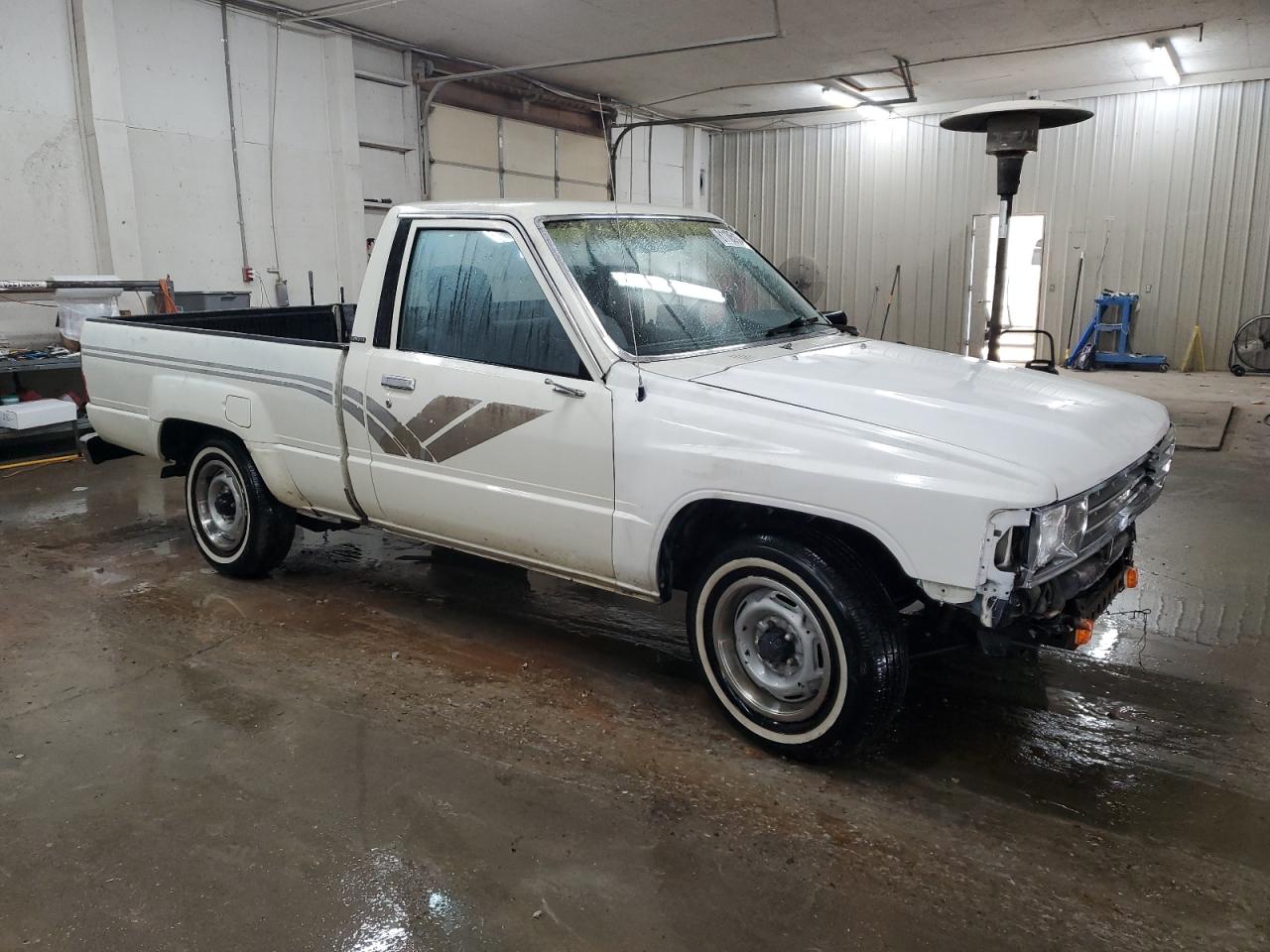 1988 Toyota Pickup - Image 4